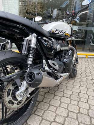 TRIUMPH-SPEED TWIN-2025