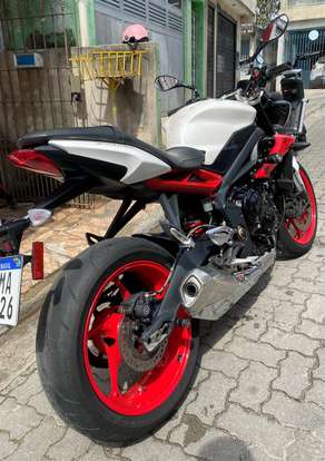 TRIUMPH-STREET TRIPLE 675 ABS-2014