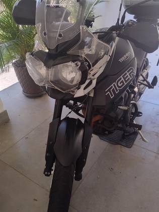 TRIUMPH TIGER 800 XRX 