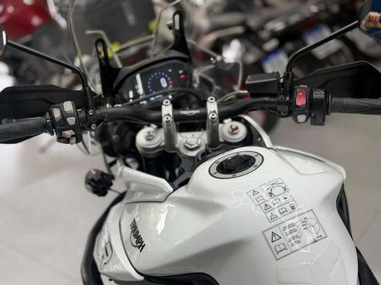 TRIUMPH-TIGER 800 XCX-2019