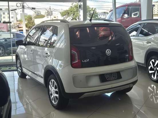 VOLKSWAGEN-CROSS UP-1.0 TSI 12V FLEX 4P MANUAL VOLKSWAGEN-CROSS UP-2016