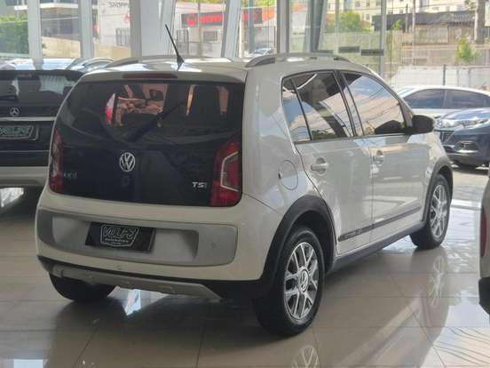 VOLKSWAGEN-CROSS UP-1.0 TSI 12V FLEX 4P MANUAL VOLKSWAGEN-CROSS UP-2016