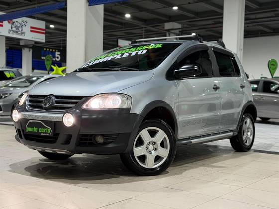 VOLKSWAGEN CROSSFOX 1.6 MI FLEX 8V 4P MANUAL