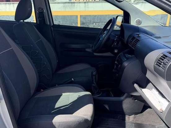 VOLKSWAGEN-CROSSFOX-1.6 MI FLEX 8V 4P MANUAL VOLKSWAGEN-CROSSFOX-2009