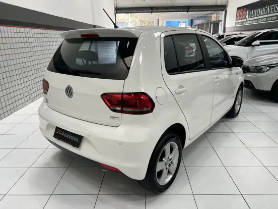 VOLKSWAGEN-FOX-1.6 MI ROCK IN RIO 8V FLEX 4P MANUAL VOLKSWAGEN-FOX-2015