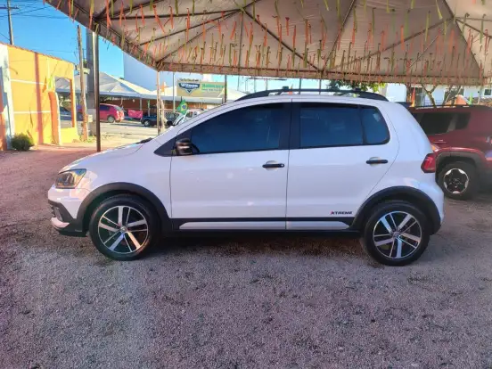 VOLKSWAGEN-FOX-1.6 MSI TOTAL FLEX XTREME 4P MANUAL VOLKSWAGEN-FOX-2019