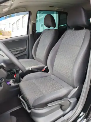 VOLKSWAGEN-FOX-2015