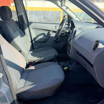 VOLKSWAGEN-GOL-2013