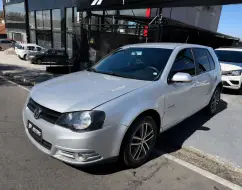 VOLKSWAGEN GOLF 1.6 MI SPORTLINE 8V FLEX 4P MANUAL VOLKSWAGEN GOLF 1.6 MI SPORTLINE 8V FLEX 4P MANUAL