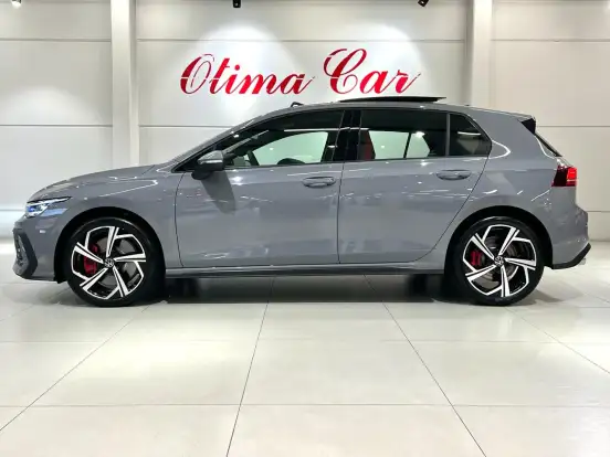 VOLKSWAGEN-GOLF-2026