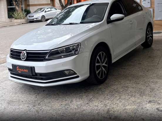 VOLKSWAGEN-JETTA-1.4 16V TSI TRENDLINE GASOLINA 4P TIPTRONIC VOLKSWAGEN-JETTA-2016