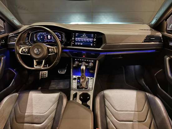 VOLKSWAGEN-JETTA-2019