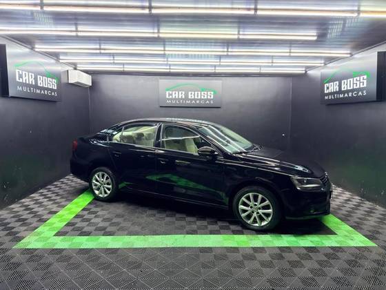 VOLKSWAGEN JETTA 2.0 COMFORTLINE FLEX 4P MANUAL