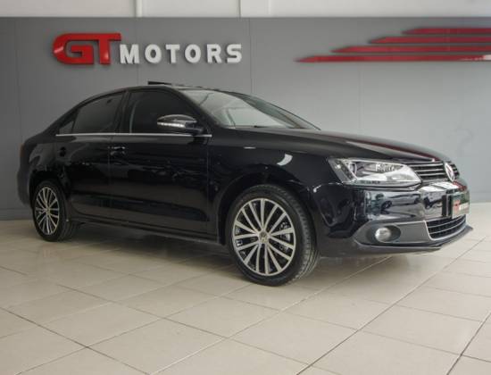 VOLKSWAGEN JETTA 2.0 TSI HIGHLINE 200CV GASOLINA 4P TIPTRONIC