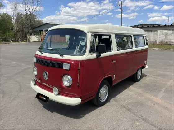 VOLKSWAGEN KOMBI 1.6 MI STD LOTAÇÃO 8V GASOLINA 3P MANUAL