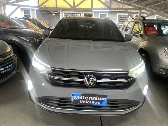 VOLKSWAGEN NIVUS 1.0 200 TSI TOTAL FLEX HIGHLINE AUTOMÁTICO