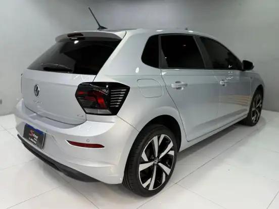 VOLKSWAGEN-POLO-1.0 170 TSI HIGHLINE AUTOMÁTICO VOLKSWAGEN-POLO-2024