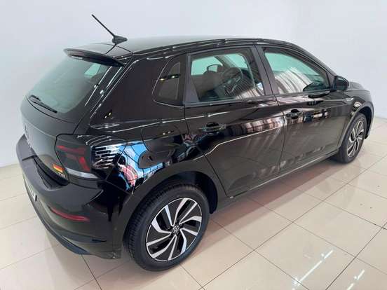 VOLKSWAGEN-POLO-2023