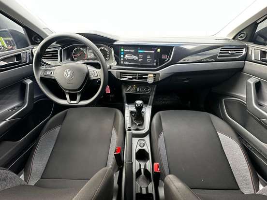 VOLKSWAGEN-POLO-2025