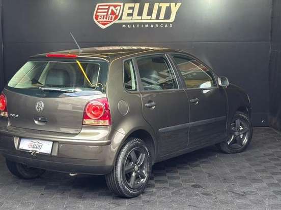 VOLKSWAGEN-POLO-1.6 MI 8V E-FLEX 4P MANUAL VOLKSWAGEN-POLO-2009