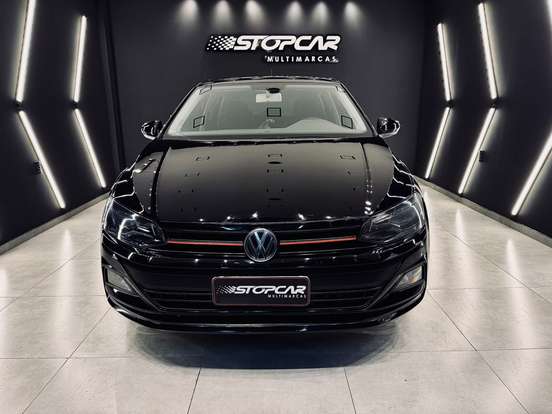 VOLKSWAGEN-POLO-2018