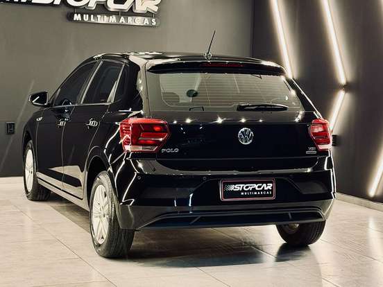 VOLKSWAGEN-POLO-2018