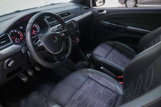 VOLKSWAGEN-SAVEIRO-2024