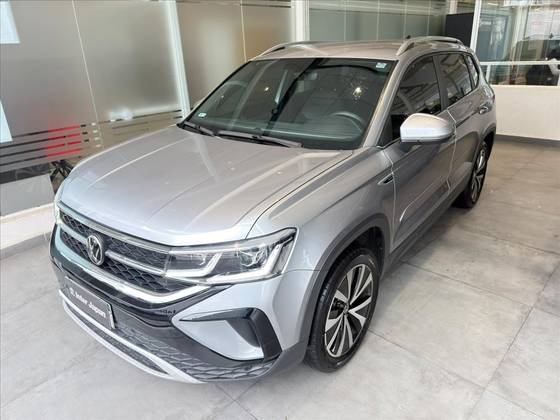 VOLKSWAGEN TAOS 1.4 250 TSI TOTAL FLEX HIGHLINE AUTOMÁTICO