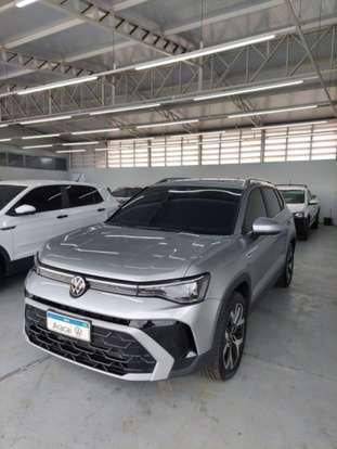 VOLKSWAGEN-TAOS-2025