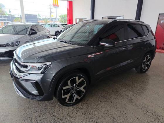 VOLKSWAGEN TAOS 1.4 250 TSI TOTAL FLEX HIGHLINE AUTOMÁTICO
