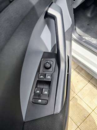 VOLKSWAGEN-T-CROSS-2025