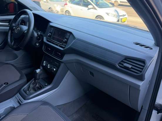 VOLKSWAGEN-T-CROSS-2020