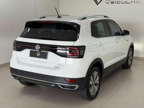 VOLKSWAGEN-T-CROSS-2019