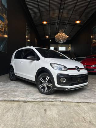 VOLKSWAGEN UP 1.0 170 TSI TOTAL FLEX XTREME 4P MANUAL