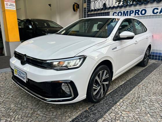 VOLKSWAGEN VIRTUS 1.0 200 TSI HIGHLINE AUTOMÁTICO