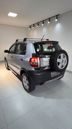 VOLKSWAGEN CROSSFOX 1.6 MI FLEX 8V 4P MANUAL
