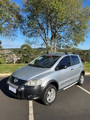 VOLKSWAGEN CROSSFOX 1.6 MI FLEX 8V 4P MANUAL