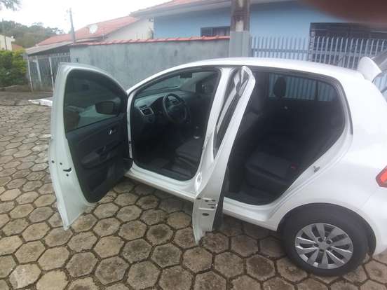 VOLKSWAGEN-FOX-1.6 MSI TRENDLINE 8V FLEX 4P MANUAL VOLKSWAGEN-FOX-2016