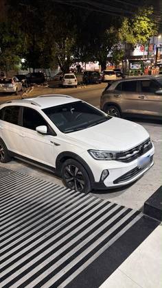 VOLKSWAGEN NIVUS 1.0 200 TSI TOTAL FLEX HIGHLINE AUTOMÁTICO
