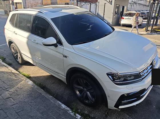 VOLKSWAGEN TIGUAN 2.0 350 TSI GASOLINA ALLSPACE R-LINE 4MOTION DSG