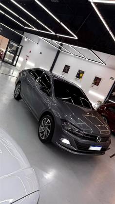 VOLKSWAGEN VIRTUS 1.0 200 TSI HIGHLINE AUTOMÁTICO