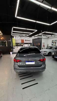 VOLKSWAGEN-VIRTUS-1.0 200 TSI HIGHLINE AUTOMÁTICO VOLKSWAGEN-VIRTUS-2018