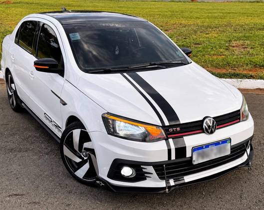 VOLKSWAGEN VOYAGE 1.6 MSI TOTALFLEX COMFORTLINE 4P MANUAL