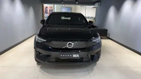VOLVO-C40-2023