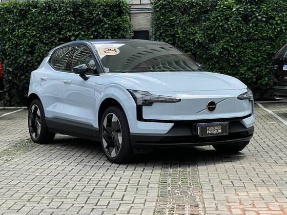 VOLVO EX30 69 KW ELÉTRICO PLUS