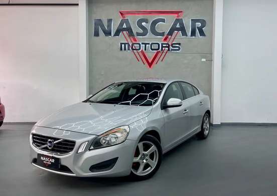 VOLVO-S60-2011