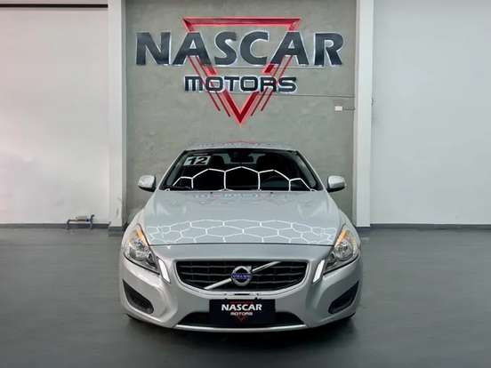 VOLVO-S60-1.6 T4 FWD GASOLINA 4P AUTOMÁTICO VOLVO-S60-2011