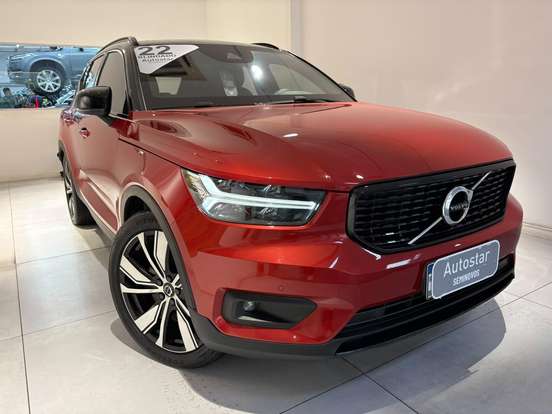 VOLVO-XC40-2022