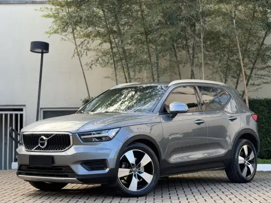 VOLVO-XC40-2.0 T5 GASOLINA MOMENTUM AWD GEARTRONIC VOLVO-XC40-2018