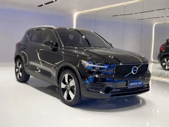 VOLVO-XC40-2.0 T5 GASOLINA MOMENTUM AWD GEARTRONIC VOLVO-XC40-2019